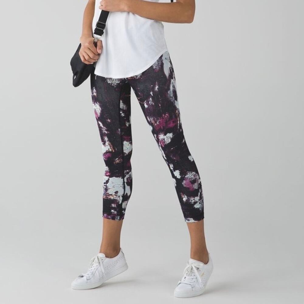 Lululemon Wunder Under Crop III Kara Blossom Multi - Size: 6 - Picture 1 of 7